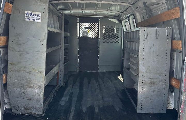 Ford E-250 Cargo 2009 full