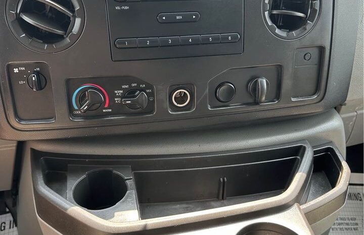 Ford E-250 Cargo 2009 full