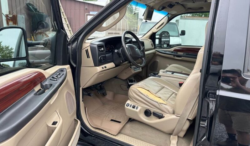 Ford Expedition 2005 full