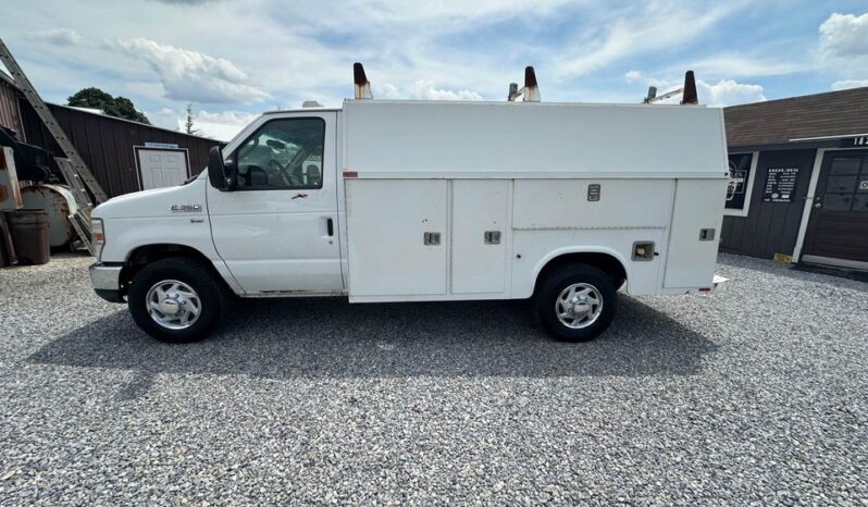 Ford E-350 2012 full