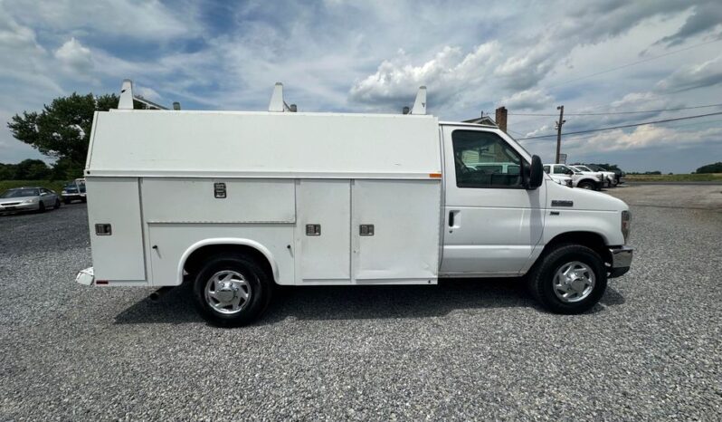 Ford E-350 2012 full