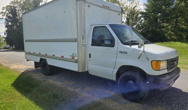 Ford E-350 2005 full