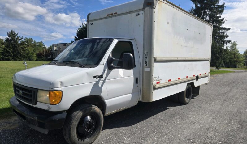 Ford E-350 2005 full