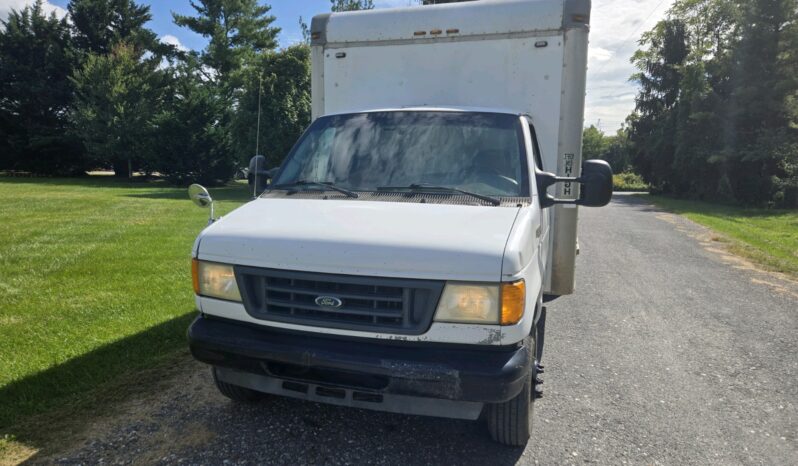 Ford E-350 2005 full