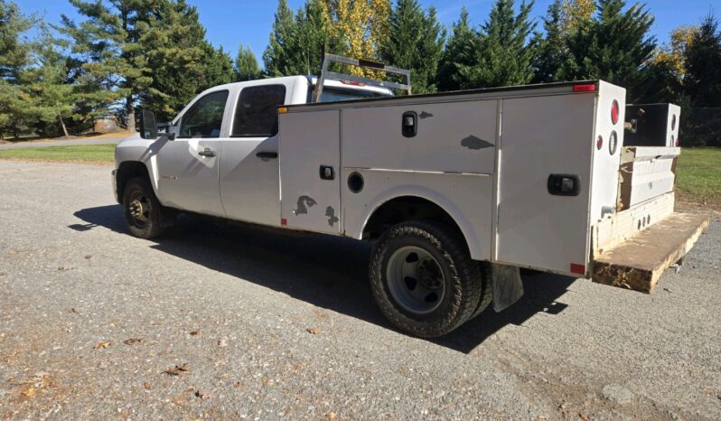 Chevrolet 3500 HD 2010 full