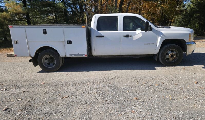 Chevrolet 3500 HD 2010 full