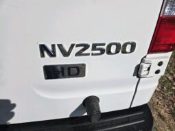 Nissan NV 2500 2013 full