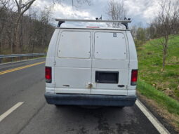Ford E-250 Cargo 2011 full