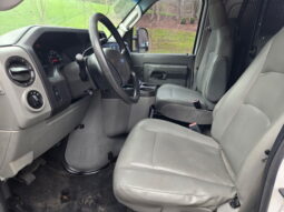 Ford E-250 Cargo 2011 full