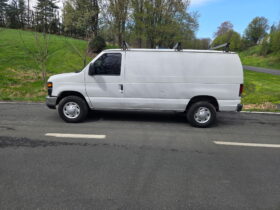 Ford E-250 Cargo 2011