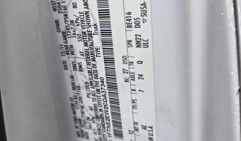 Ford E-250 Cargo 2012 full