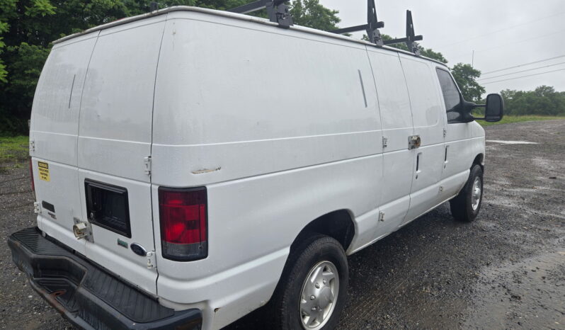 Ford E-250 Cargo 2012 full