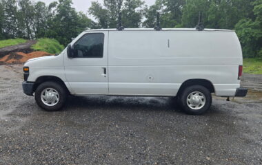 Ford E-250 Cargo 2012