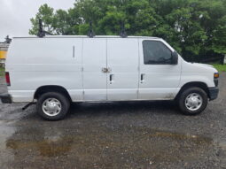 Ford E-250 Cargo 2012 full