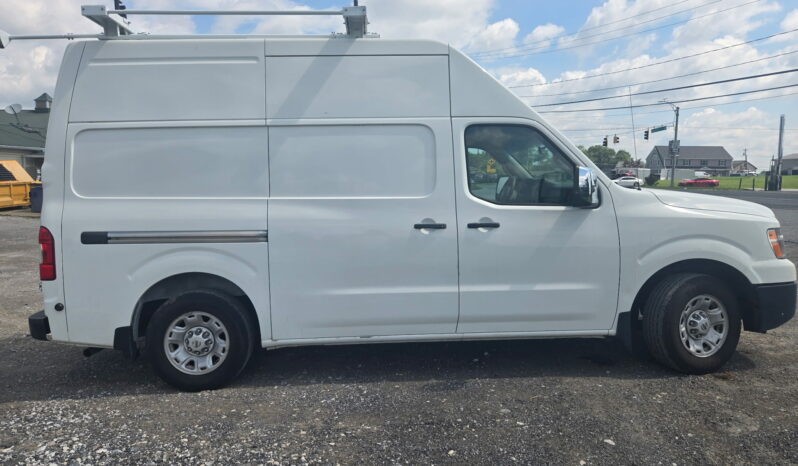 Nissan NV 2500 2014 full