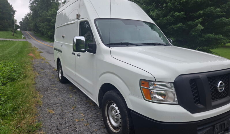 Nissan 3500 HD 2016 full
