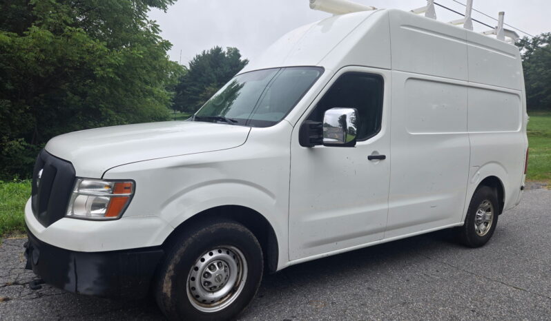 Nissan 3500 HD 2016 full
