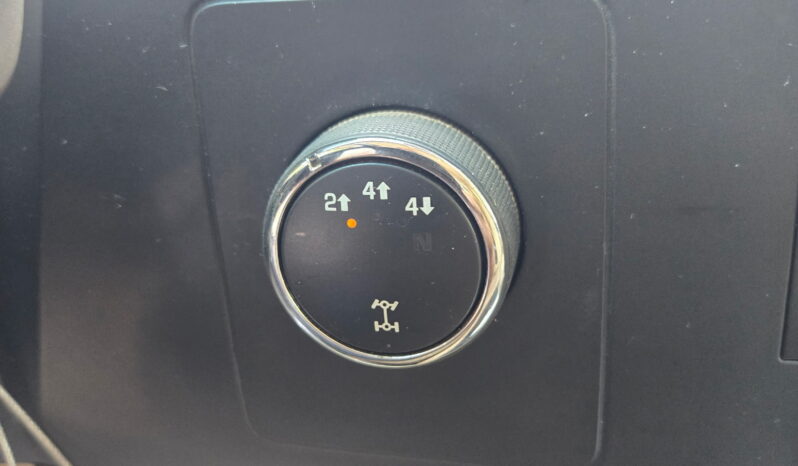 Chevrolet 3500 HD 2013 full