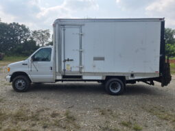 Ford E-450 2003