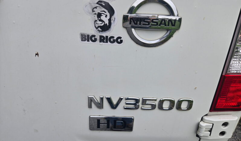 Nissan 3500 HD 2016 full