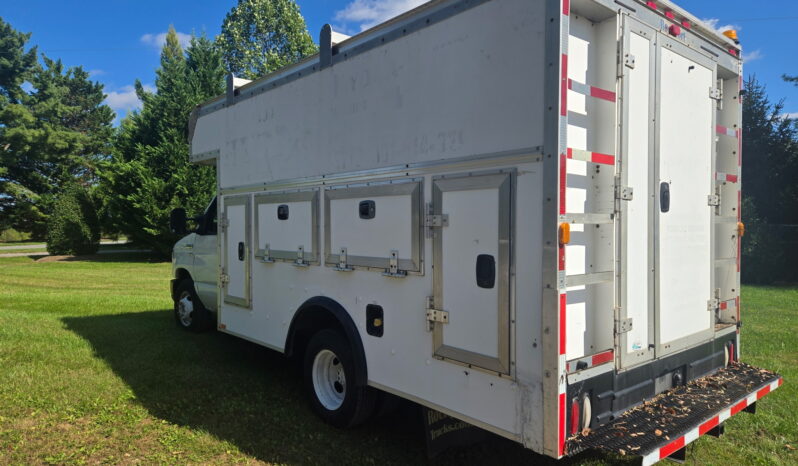 Ford E-350 2011 full