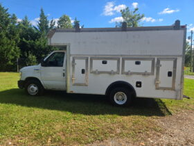 Ford E-350 2011