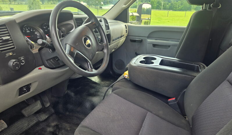 Chevrolet 3500 HD 2011 full