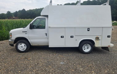 Ford E-350 2016