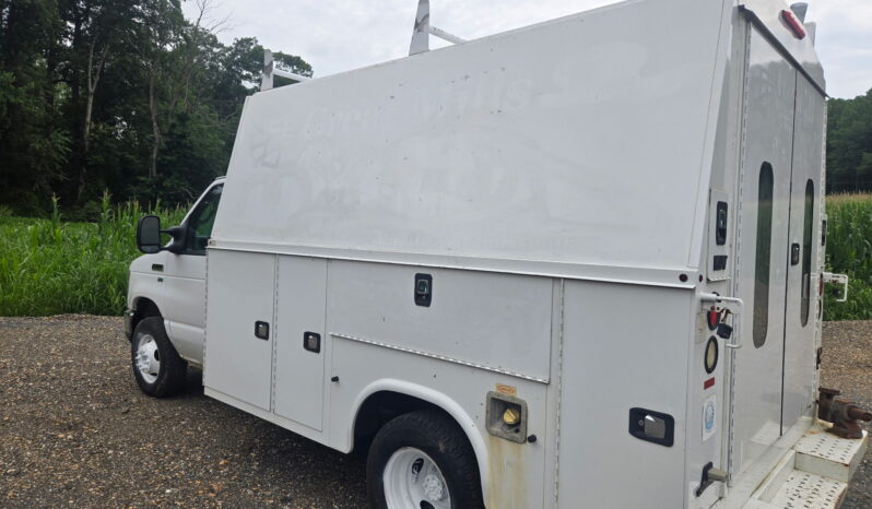 Ford E-350 2016 full