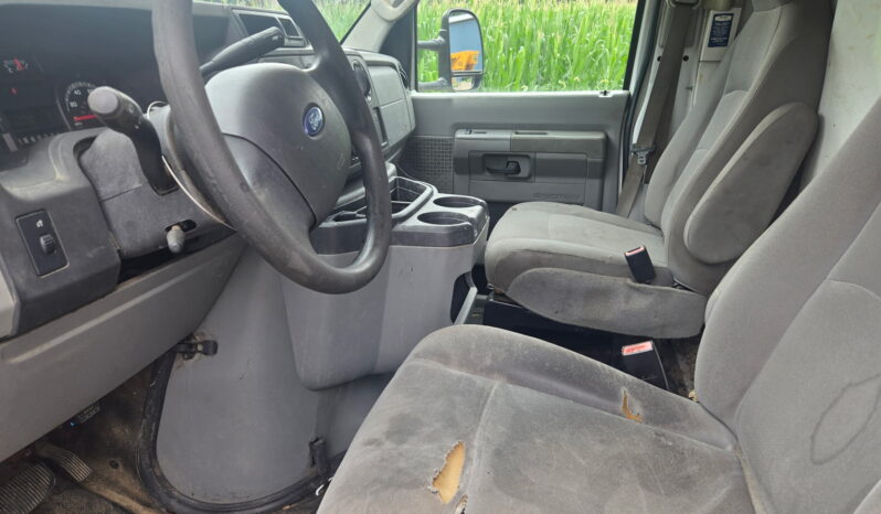 Ford E-350 2016 full