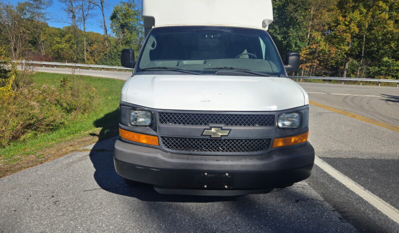 Chevrolet Express 3500 2014 full